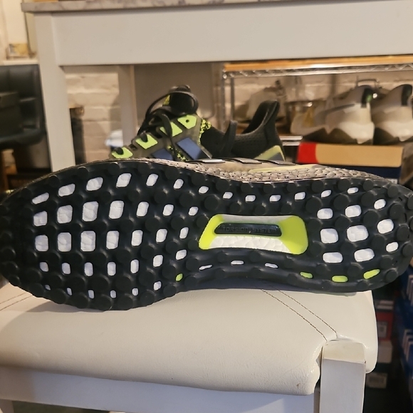 Adidas Ultraboost Black and Neon Green Shoes - Picture 3 of 8